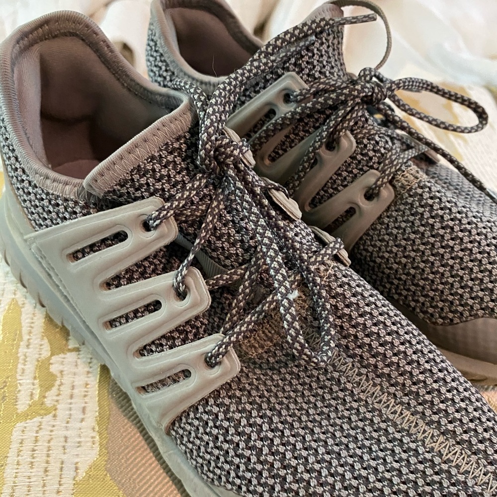 ADIDAS - TUBULAR SHADOW - knit sneakers